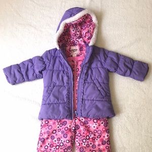 EUC OshKosh B’Gosh Snowsuit, Jacket & Bibs 3T